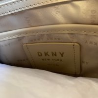 DKNY , снимка 4 - Чанти - 40250291