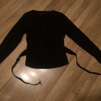 Barbara Bui намалям на 22лв , снимка 1 - Блузи с дълъг ръкав и пуловери - 44438325