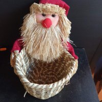 Плетена кошница дядо коледа, снимка 1 - Декорация за дома - 35099500