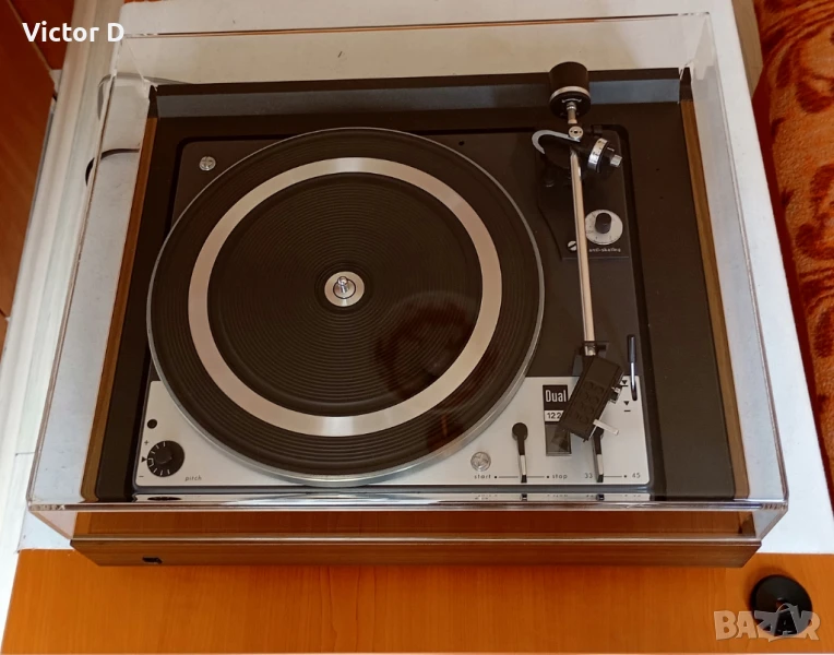 DUAL CS 1228 - Грамофон с нов капак., снимка 1