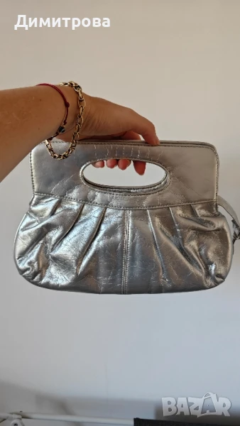 Кокетна дамска чанта от лак, снимка 1
