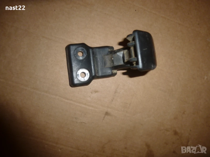 Закопчалка заден прозорец Сузуки Витара-къса база, снимка 1