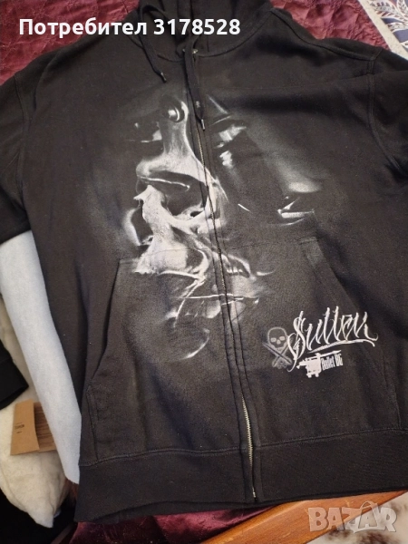 Красив метъл суичър, снимка 1