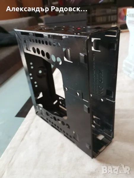 Монтажна шейна за СД плеър/радиокасетофон за автомобил., снимка 1