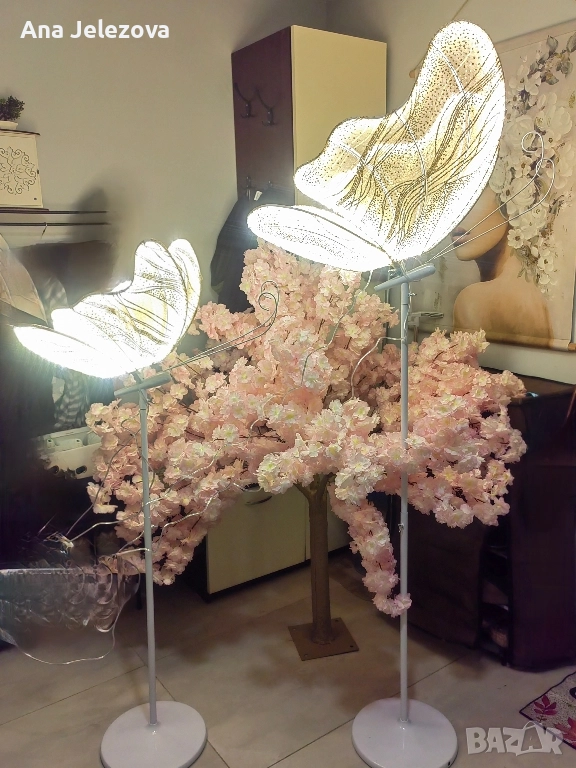 Светещи пеперуди , снимка 1