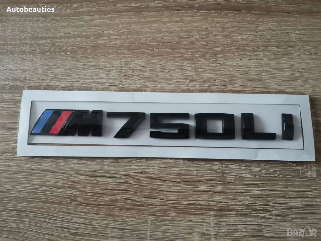 BMW M750Li черна емблема малък размер, снимка 1