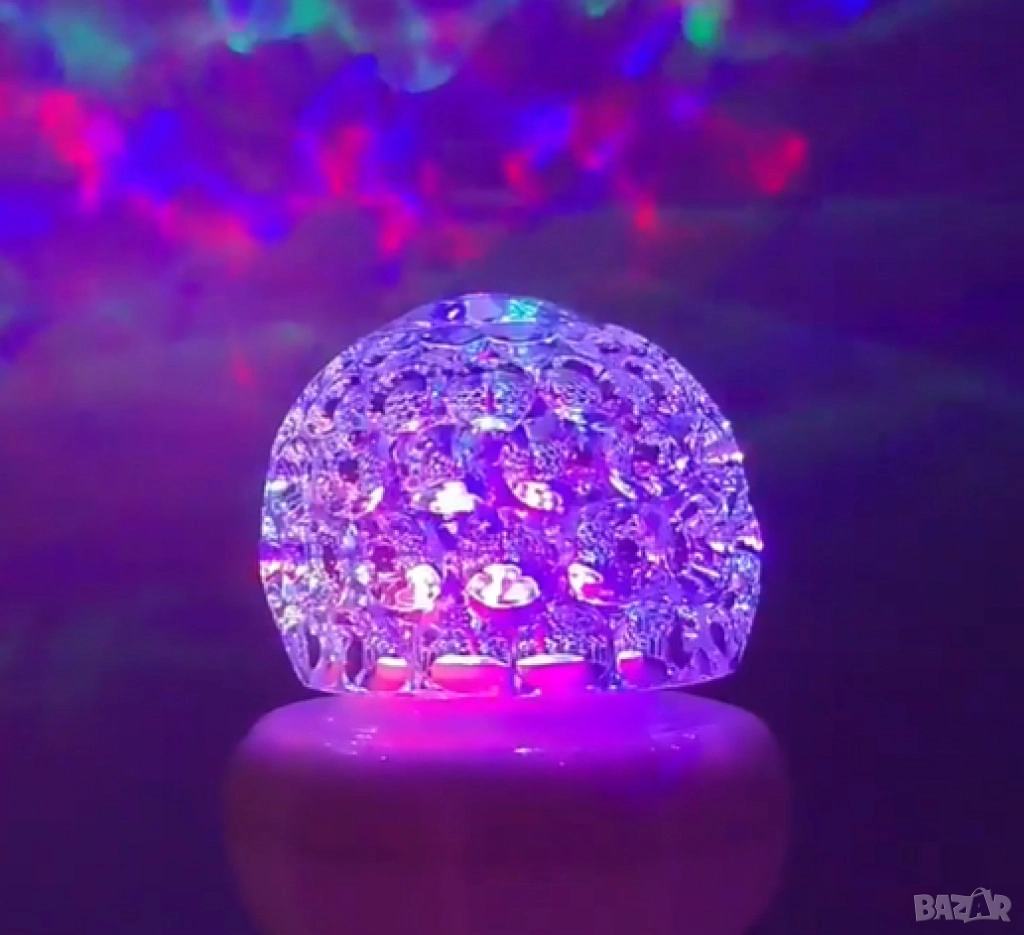 Коледна кристална въртяща се топка с Лед светлина, снимка 1