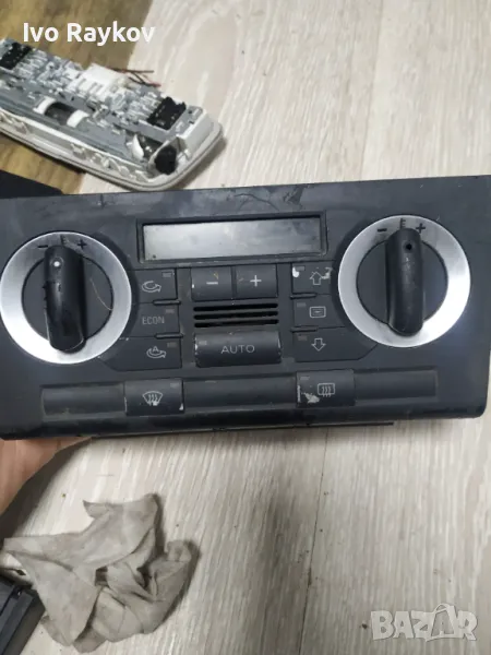 Панел климатроник за Audi A3 Hatchback II (05.2003 - 08.2012)  8P0 820 043 5PR, снимка 1
