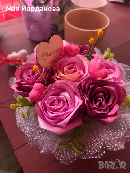 Ръчно изработени рози от сатен – елегантност и стил във всяко листенце“, снимка 1