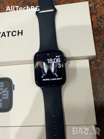 Часовник Apple Watch SE (Gen 2) 44mm, снимка 2 - Смарт гривни - 52641720