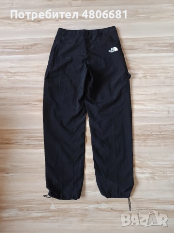 Оригинален дамски панталон The North Face High Waist Cargo, снимка 4 - Панталони - 54357099