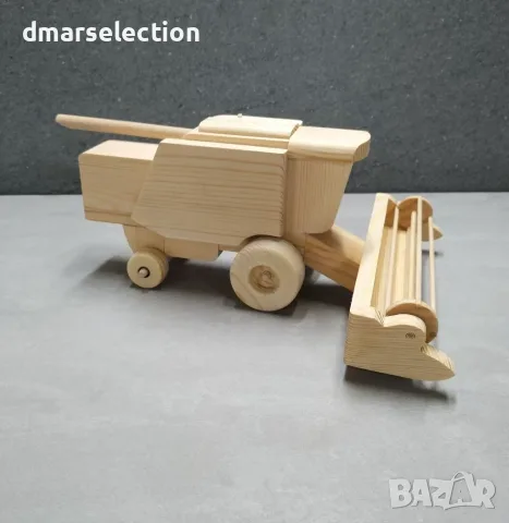 Декоративен дървен комбайн DMAR 331M2, снимка 2 - Колекции - 56057101
