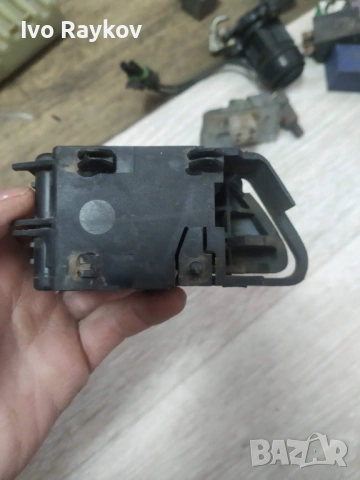 Вътрешна дръжка врата, лява за Volkswagen Golf III , 1H0837141 , снимка 3 - Части - 53142445