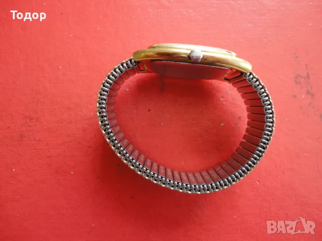 Невероятен позлатен часовник Junghans Quartz, снимка 8 - Мъжки - 47396442