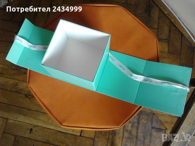 Продавам 4 кутии, 2 от метал и 2 от твьрд дебел картон, снимка 7 - Колекции - 29356452