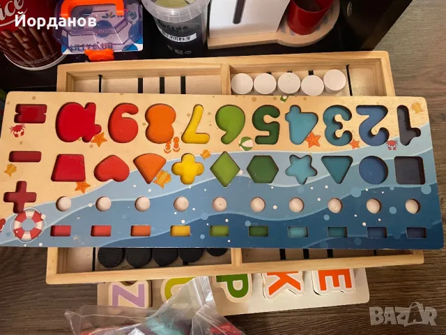 Дъска с цифри, Многоцветна дървена, различни математически знаци, снимка 2 - Образователни игри - 49321524