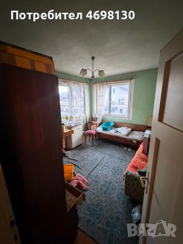 Къща с двор, снимка 2 - Къщи - 52960816