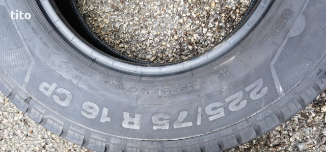 Като НОВИ 225 75 R16C Continental, снимка 8 - Гуми и джанти - 54089888