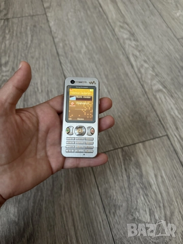 Sony Ericsson W890i Walkman Metal