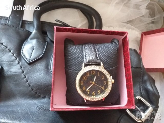 Часовник с камъни-Нов!