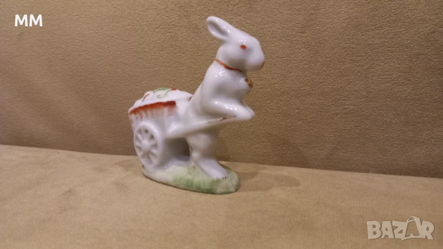 Порцеланова фигура заек, снимка 2 - Статуетки - 53158870