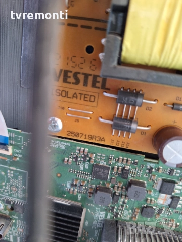 Захранваща платка ,17IPS63 за 32-инчов телевизорTELEFUNKEN 32HE4011 , с дисплей VES315WNGL-L3-N91, снимка 3 - Части и Платки - 52162956