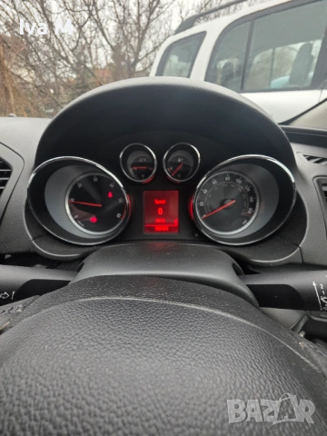 Vauxhall Insignia SRI, снимка 11 - Автомобили и джипове - 54015557