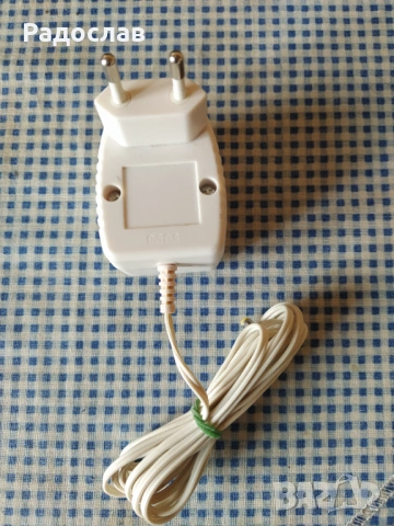 зарядно устройство Philips , снимка 4 - Друга електроника - 53958414