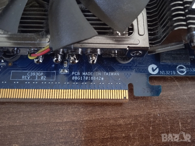 Видеокарта Asus ENGT250/1GB NVIDIA , снимка 5 - Видеокарти - 52510050