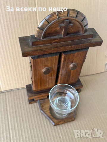 Триптих , Дърворезба, старинен домашен иконостас с кандило , икона, снимка 3 - Антикварни и старинни предмети - 51366708