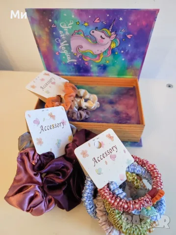 Кутия тип книга 🦄"You are magical" 🦄, пълна със скрънчита и ластичета за коса 🧚, снимка 6 - Други - 55734783