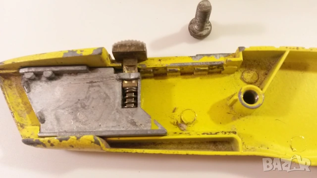 Макетен нож Schuller, жълт, снимка 9 - Други инструменти - 54083678