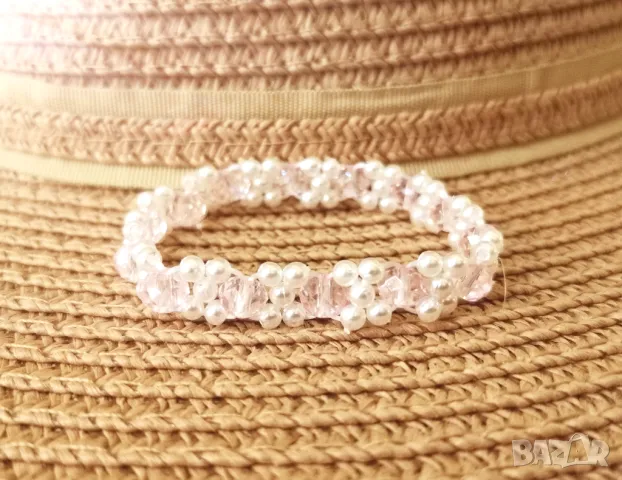 🏷️ Гривна / цвят: перлено бял и светло розово