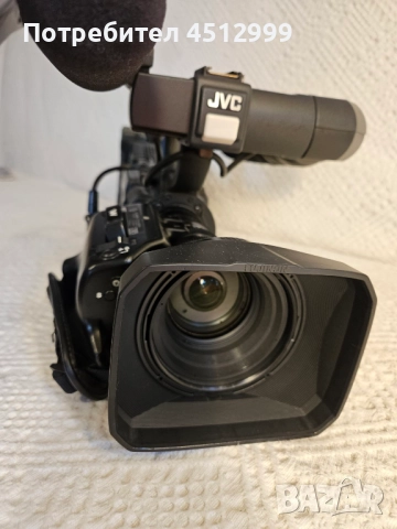 Видеокамера JVC GY-HD200 - HDV 720p MiniDV, снимка 9 - Камери - 52100267