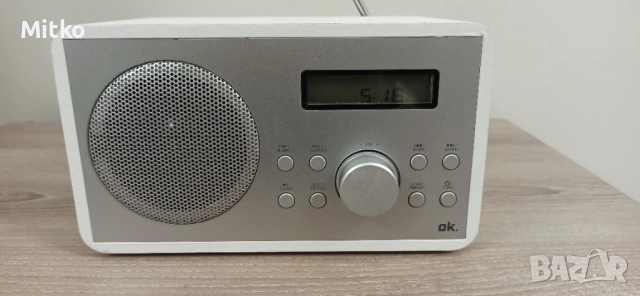 FM дигитално радио с Bluetooth, снимка 2 - Радиокасетофони, транзистори - 52703591