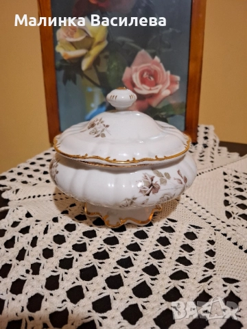 Порцеланова бомбониера 