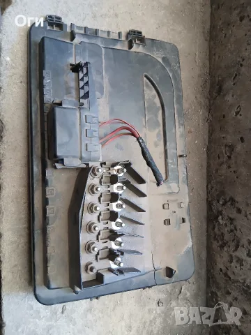 Бушониера над акумулатора за Поло,Фабия,Ибиза и Кордоба 6Q0 937 550 G / 6Q0937550G