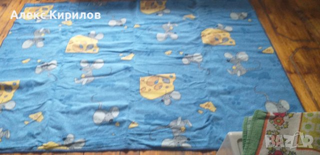 Детски килим на мишлета, снимка 1 - Килими - 37697141