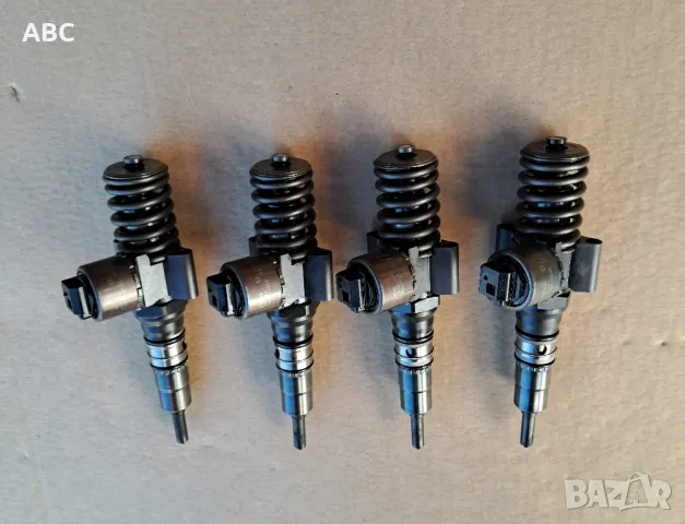 Помпа Дюза BOSCH  Vw, Audi , снимка 2 - Части - 49414197