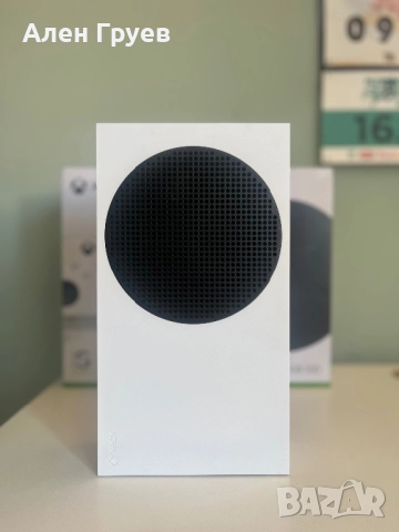 Xbox Series S 512 GB - отлично състояние/като нов, снимка 2 - Xbox конзоли - 51776547