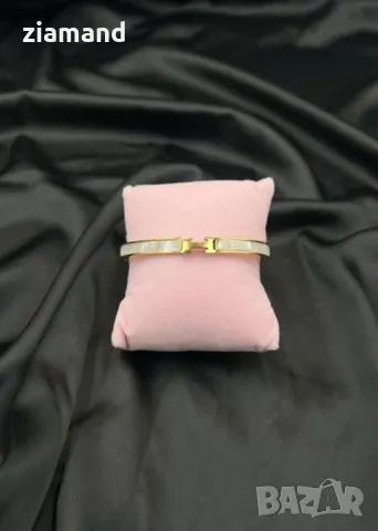 Твърда гривна седеф по марков модел, снимка 2 - Гривни - 46111387