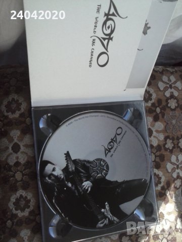 Чочо - THE WORLD HAS CHANGED бг рок оригинален диск, снимка 2 - CD дискове - 44429585