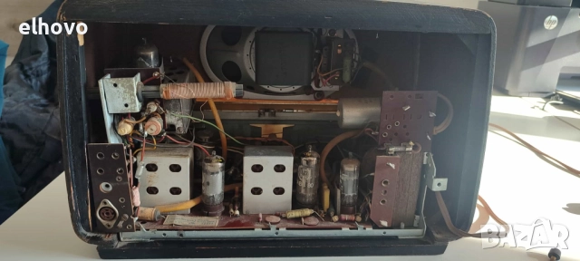 Старо лампово радио NordMende Norma Luxus, снимка 3 - Антикварни и старинни предмети - 52609869