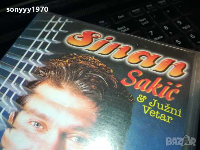 SINAN SAKIC-VHS VIDEO ORIGINAL BEOGRAD TAPE 1703240745, снимка 3 - Други музикални жанрове - 44802550