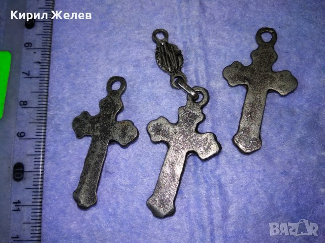 ЛОТ Три НЕОГОТИЧЕСКИ СРЕБРИСТИ ЛАКИРАНИ КРЪСТЧЕТА РАЗПЯТИЯ 37692, снимка 2 - Колиета, медальони, синджири - 40684979