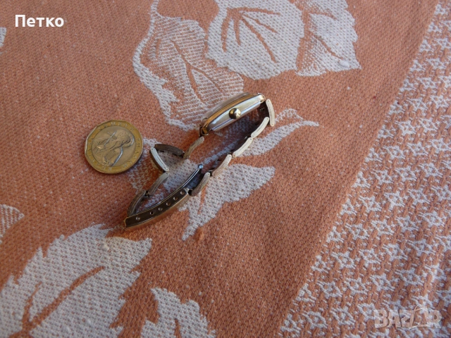 Часовник UMF , снимка 3 - Антикварни и старинни предмети - 53131906