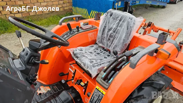 Японски трактор Hitachi NZ235 (Kubota GT23) с фреза, 4x4, 23 кс., АграБГ Джолев, снимка 8 - Селскостопанска техника - 49810258