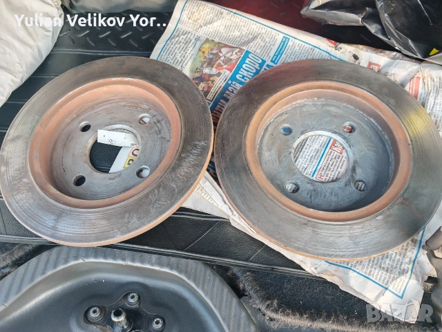 форд фокус мк1комби задни дискове и спирачен апарат