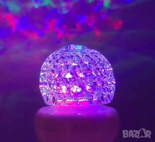 Коледна кристална въртяща се топка с Лед светлина
