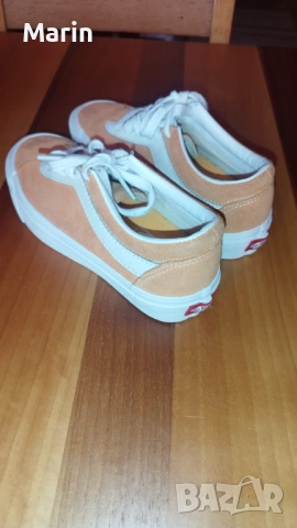 Детски Кецове Vans ULTRACUSH, снимка 4 - Спортна екипировка - 54258517